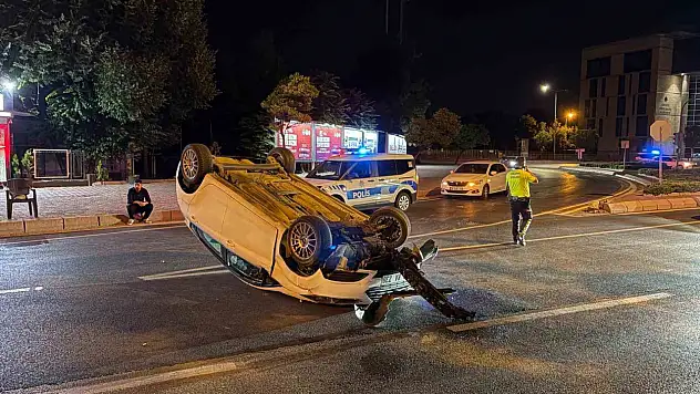 Otomobil takla attı: Sürücü olay yerinden kaçtı!