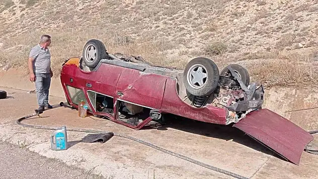 Takla atan otomobildeki 5 kişi yaralandı!