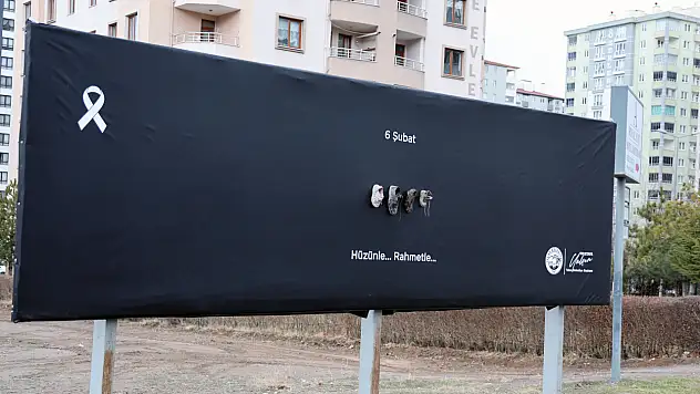 Talas'ta 6 Şubat için çarpıcı anma