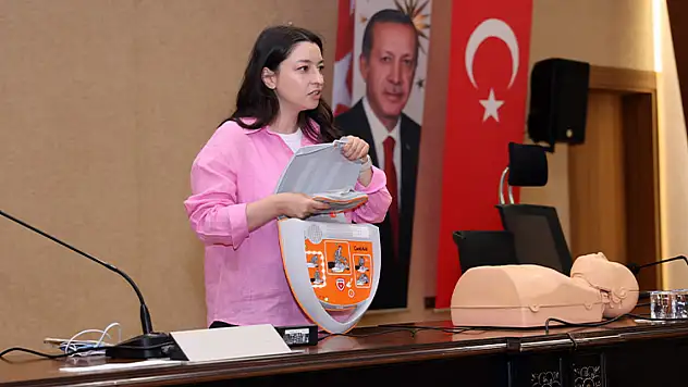 Talas'ta belediye personeline ilk yardım eğitimi verildi!