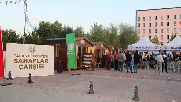 Talas'ta kitap kokusu yükseliyor: Sahaflar Çarşısı törenle açıldı!
