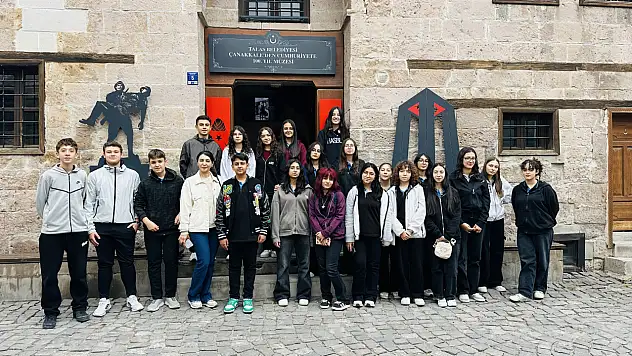 Talas'ta ücretsiz gezi otobüsüyle tarih turu büyük ilgi gördü