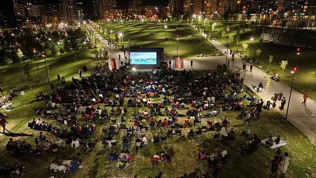 Talas'ta Yunanistan maçı dev ekrandan izlenecek