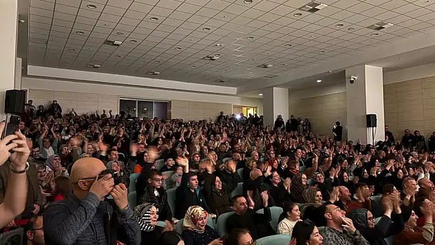 Talha Bora Öge Kayserili sevenleriyle buluştu!