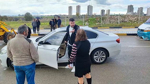 Adana'da hissedarlar tapulu arazilerinin kamulaştırılmadan kullanıldığını öne sürerek yolu kapattılar!