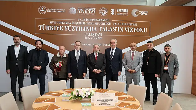 Tarihi kapılar sergisiyle Talas'ın hafızası canlandı