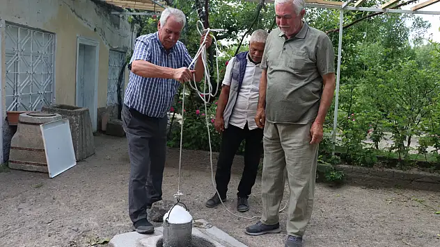 Tarihi kuyu, buz gibi hikâye: Hacılar'da zamanı durduran gelenek