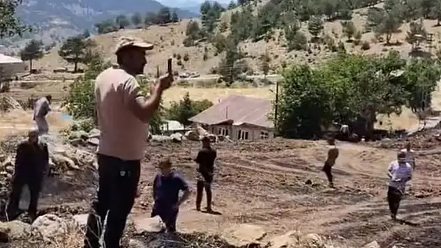 Kahramanmaraş'ta tarım arazisi alevlere teslim oldu!