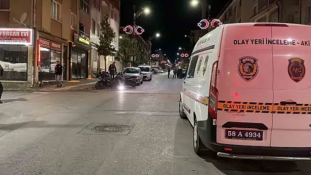 Sivas'ta bıçaklı kavga: 4 yaralı