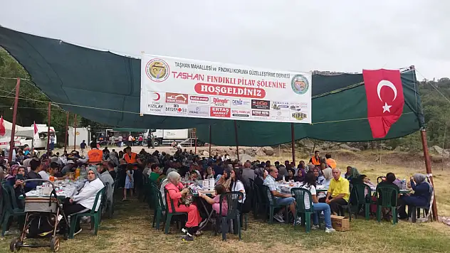 Taşhan'da bin kişilik buluşma: Pilav Şenliği renkli görüntülere sahne oldu