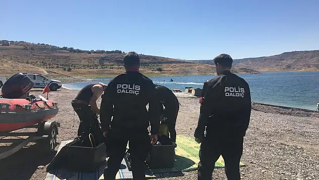 Tatbikat kapsamında senaryo gereği 2 kişi boğulmaktan kurtarıldı!