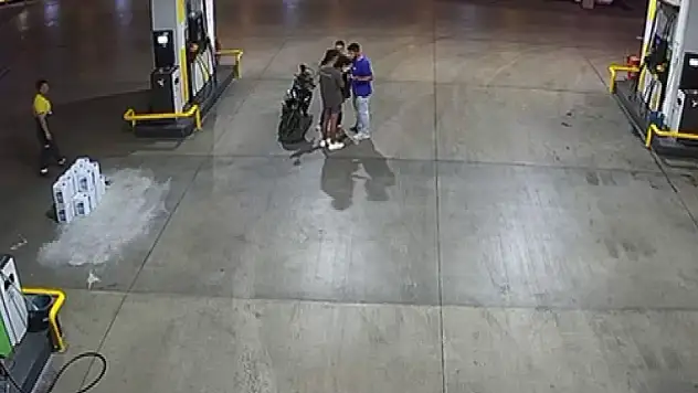 Adana'da kavga - Tek yumrukla beyin kanaması geçirdi!