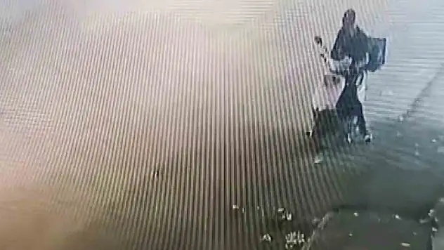 Teslimata giden kuryenin motorunu çaldı: 'Hoşuma gitti' savunması yaptı