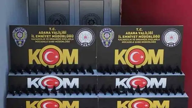 Otoyolda durdurulan tırın içinden onlarcası çıktı!