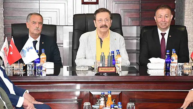 TOBB Başkanı Hisarcıklıoğlu'ndan Başkan Akşehir'e taziye ziyareti!