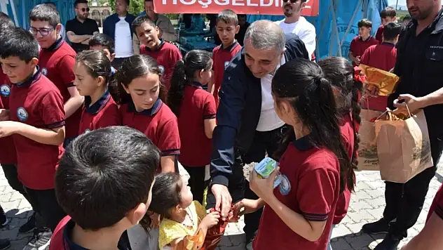 Tomarza'da bahar kermesi coşkusu
