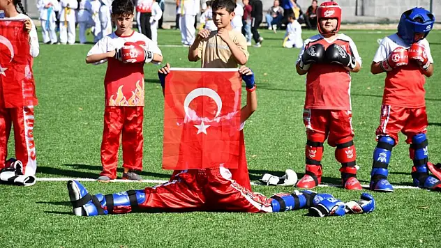 Tomarza'da Cumhuriyet Coşkusu!