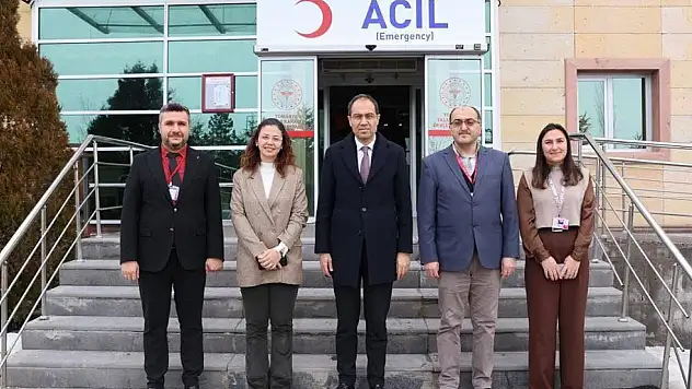 Tomarza'da dikkat çeken ziyaret: Sağlıkta yeni adımlar mı geliyor?