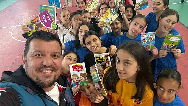 Tomarza'da spor ve kitap bir araya geldi