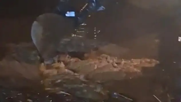 Tomarza ilçesinde selde tıkanan kanallar açıldı!
