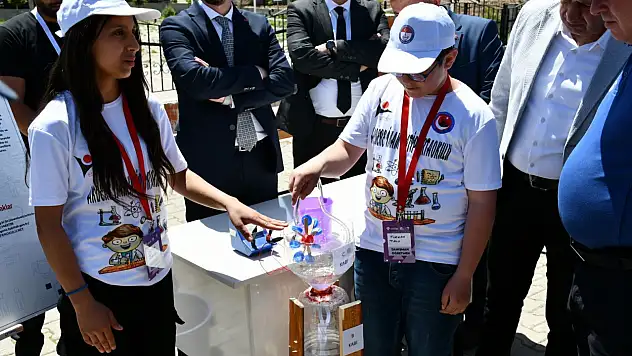 Tomarza'da bilim rüzgarı - Öğrenciler projelerini tanıttı!
