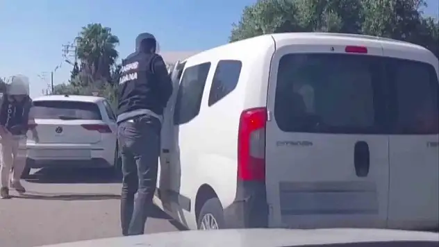 Adana'da narkotik operasyonu: 2 kişi tutuklandı