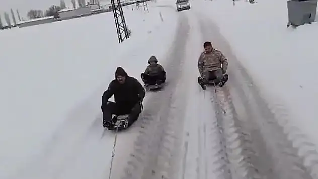 Develi'de traktörle kayak keyfi!