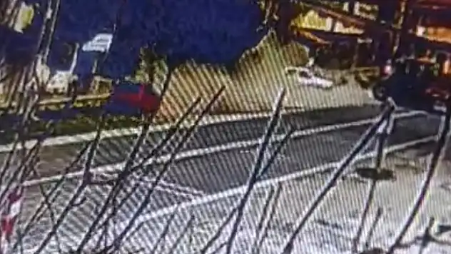 Develi'de traktörle otomobilin çarpıştığı kaza kamerada