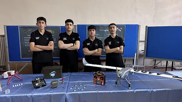 TÜBİTAK 4006 Bilim Şenliği'nde 20 proje yarıştı