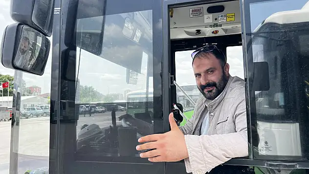 Tüm Türkiye'nin konuştuğu Kayserili otobüs şoföründen yürekleri ısıtan davranış...
