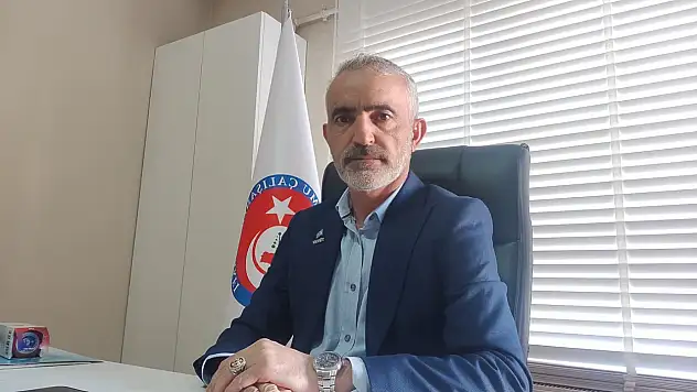 TÜRKAV Başkanı Özocak'tan 23 Nisan mesajı...