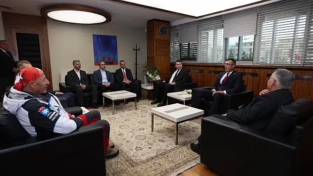 Türkiye Dağcılık Federasyonu heyetinden Başkan Büyükkılıç'a ziyaret