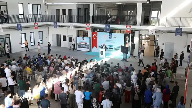 Türkiye'nin 12 seçkin okulundan biri Kayseri'de...