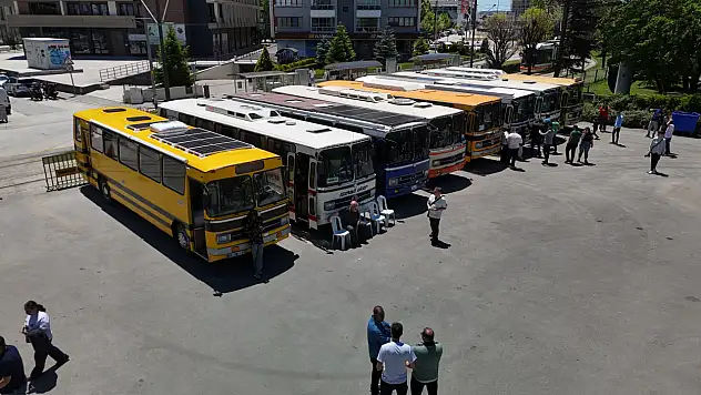 Klasik otobüsler Eskişehir'de buluştu