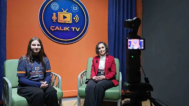 Kayseri'de lise öğrencileri ve öğretmenler TV stüdyosu kurdu!