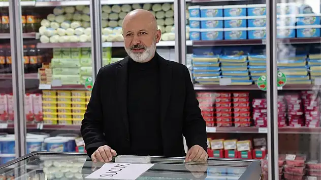 Ücretsiz market ''Dost Eli'' yüzleri güldürdü!