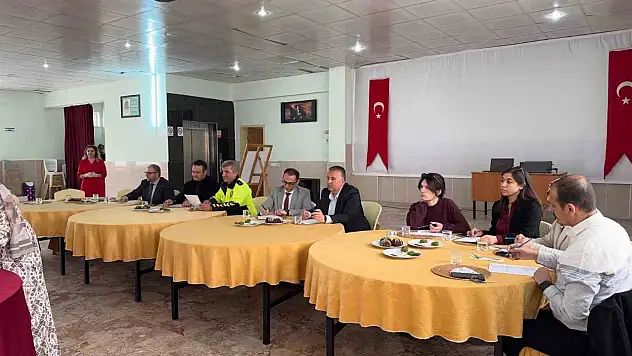 Niğdeli pastacılık kursiyerleri juri karşısında!