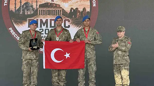 Uluslararası En İyi Askeri Uçangöz Yarışması'nda Türkiye şampiyon!