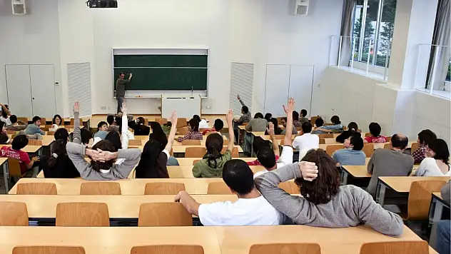 Üniversitelerde bir dönem daha bitiyor - Kayseri'deki üniversitelerde başladı mı?