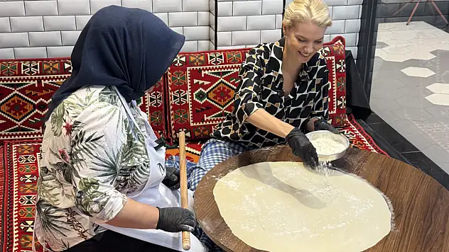 Ünlü Sunucu Pelin Çift Kayseri Mutfağı'nın püf noktalarını öğrendi