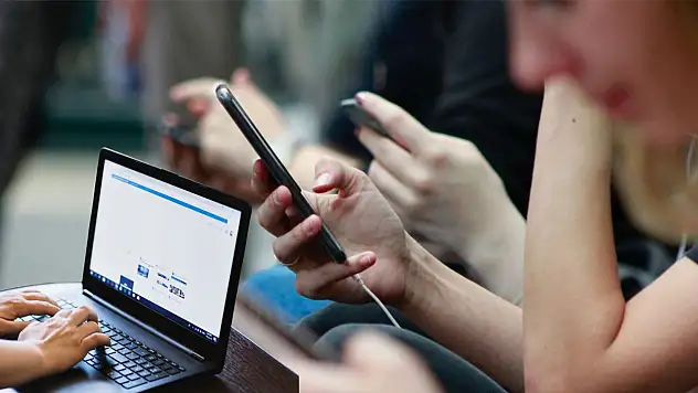 Üst sınır olmaksızın gençlere ÖTV'siz teknolojik cihaz satın almanın yolu açılıyor!