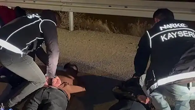 Kayseri'de uyuşturucu satıcılarına ağır darbe!