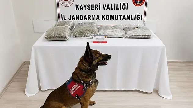5 kilo uyuşturucuyla yakalanan Talas Belediye Meclis Üyesi istifa etti