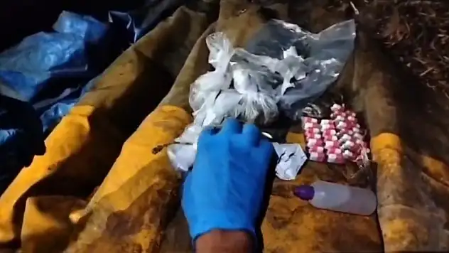 Bidonda gömülü uyuşturucu ele geçirildi