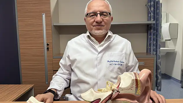 Uzman isim uyardı: İşitme kaybında tedaviyi ertelemeyin!