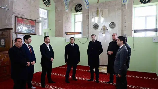 Vali Akmeşe Altunhisar'da vatandaş ve esnafla  bir araya geldi