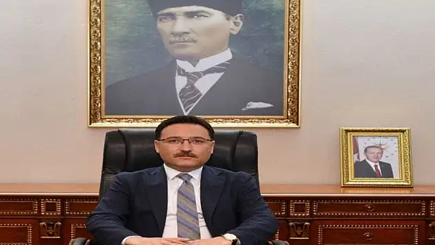 Vali Çiçek: ''Basın mensuplarımız toplum adına önemli bir kamu hizmeti yürütmektedir''