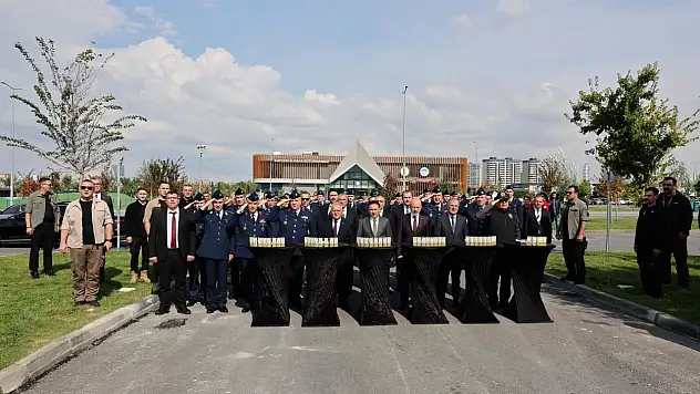 Vali Çiçek'ten 100. yılında Hava İkmal Fabrikasına ziyaret!