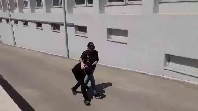 Adana'da valizinden 6 bin uyuşturucu hap çıktı: Savunması şaşırttı!