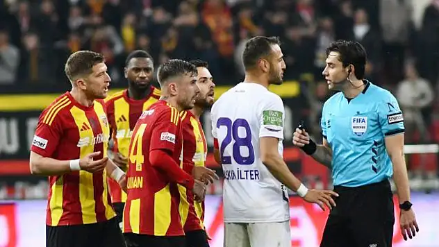 VAR kaydı açıklandı: Kayserispor maçındaki ofsayt kararı konuşuluyor